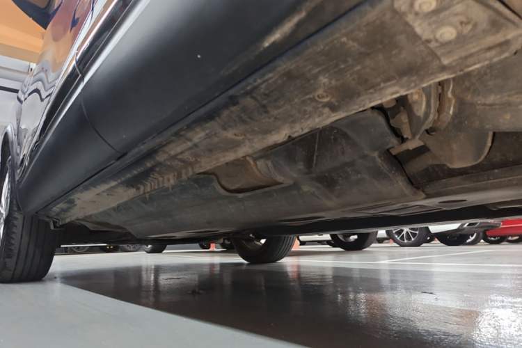 Used Renault Kadjar 2017 2.0L Two-Wheel Drive Comfort Edition Left Side Sill