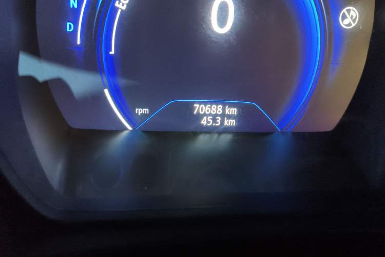 Used Renault Kadjar 2017 2.0L Two-Wheel-Drive Leading Edition Odometer Close Up