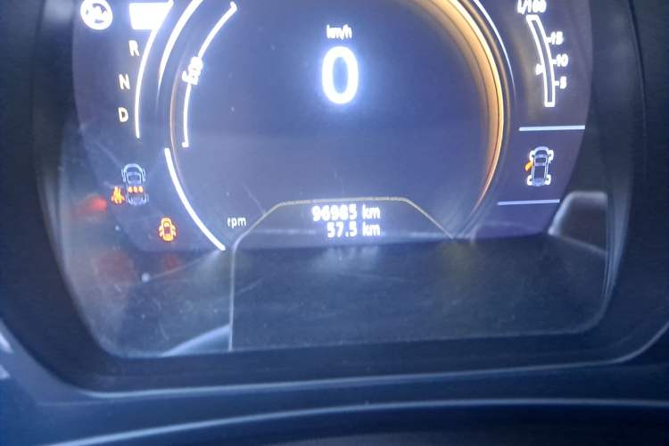 Used Renault Kadjar 2017 2.0L Two-Wheel Drive Fashion Edition Odometer Close Up