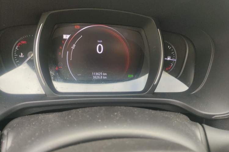 Used Renault Kadjar 2017 2.0L Two-Wheel-Drive Leading Edition Odometer Close Up