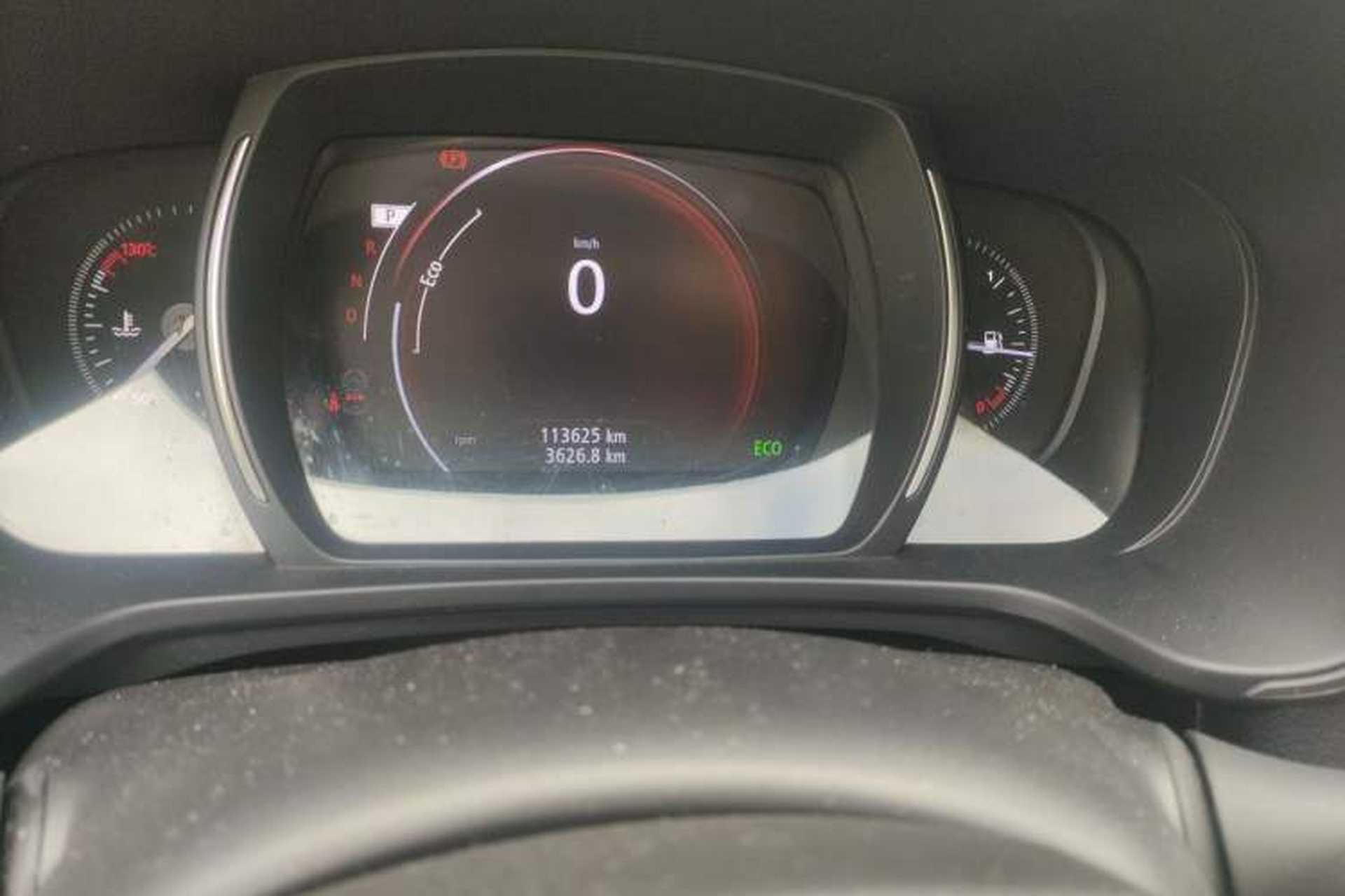 Used Renault Kadjar 2017 2.0L Two-Wheel-Drive Leading Edition Odometer Close Up