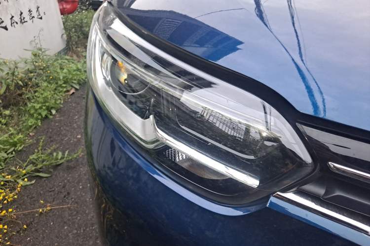 Used Renault Kadjar 2017 2.0L Two-Wheel Drive Fashion Edition Right Front Headlight