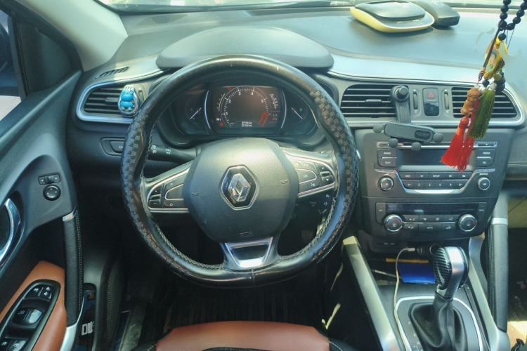 Used Renault Kadjar 2017 2.0L Two-Wheel Drive Comfort Edition Steering Wheel