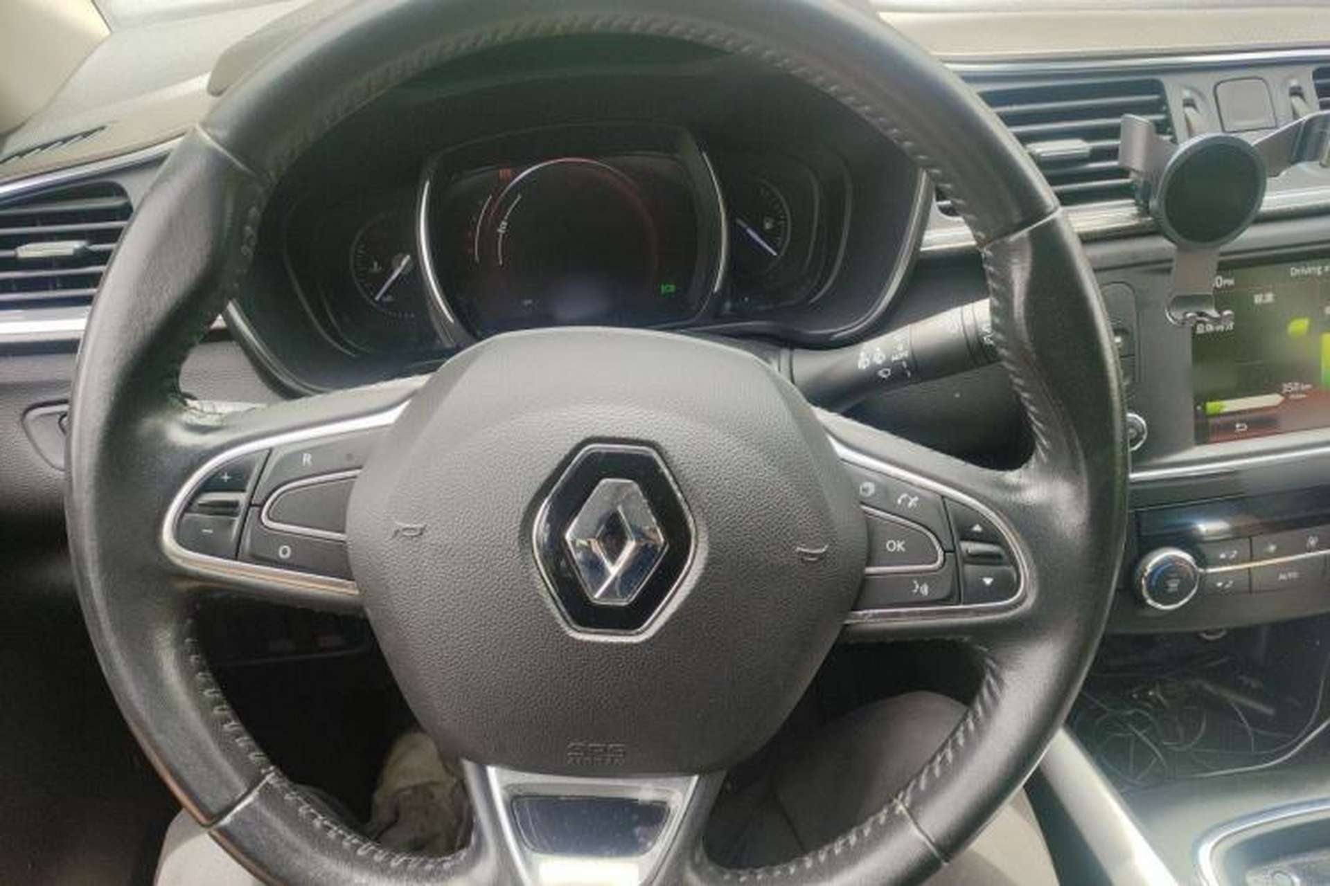 Used Renault Kadjar 2017 2.0L Two-Wheel-Drive Leading Edition Steering Wheel
