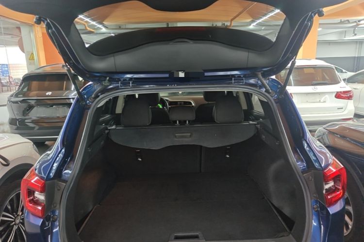 Used Renault Kadjar 2017 2.0L Two-Wheel Drive Comfort Edition Trunk