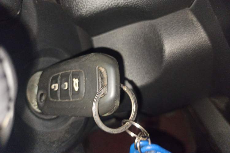 Used Renault Kadjar 2017 2.0L Two-Wheel Drive Fashion Edition Vehicle Key