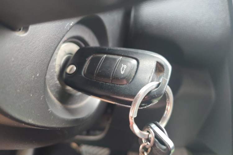 Used Renault Kadjar 2017 2.0L Two-Wheel Drive Fashion Edition Vehicle Key