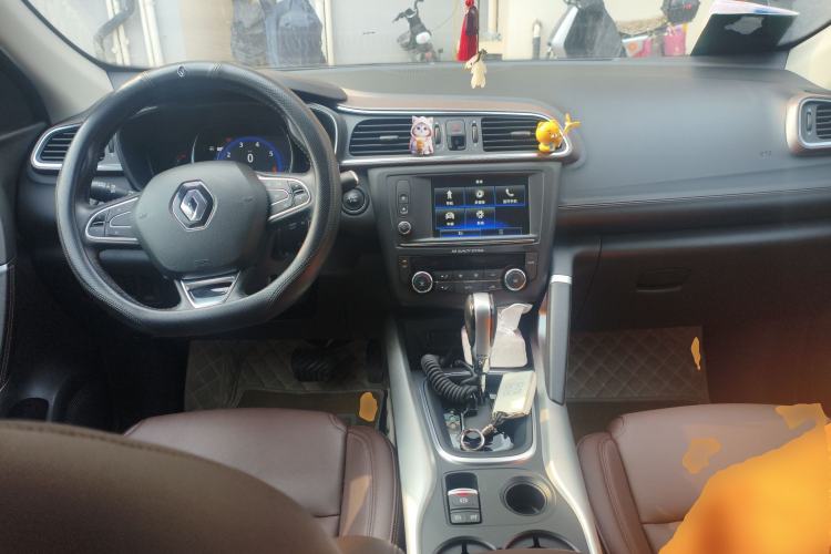 Used Renault Kadjar 2017 2.0L 120th Anniversary Limited Edition Center Console