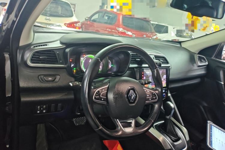 Used Renault Kadjar 2017 2.0L Two-Wheel Drive Comfort Edition Center Console