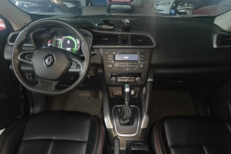 Used Renault Kadjar 2017 2.0L Two-Wheel Drive Fashion Edition Center Console