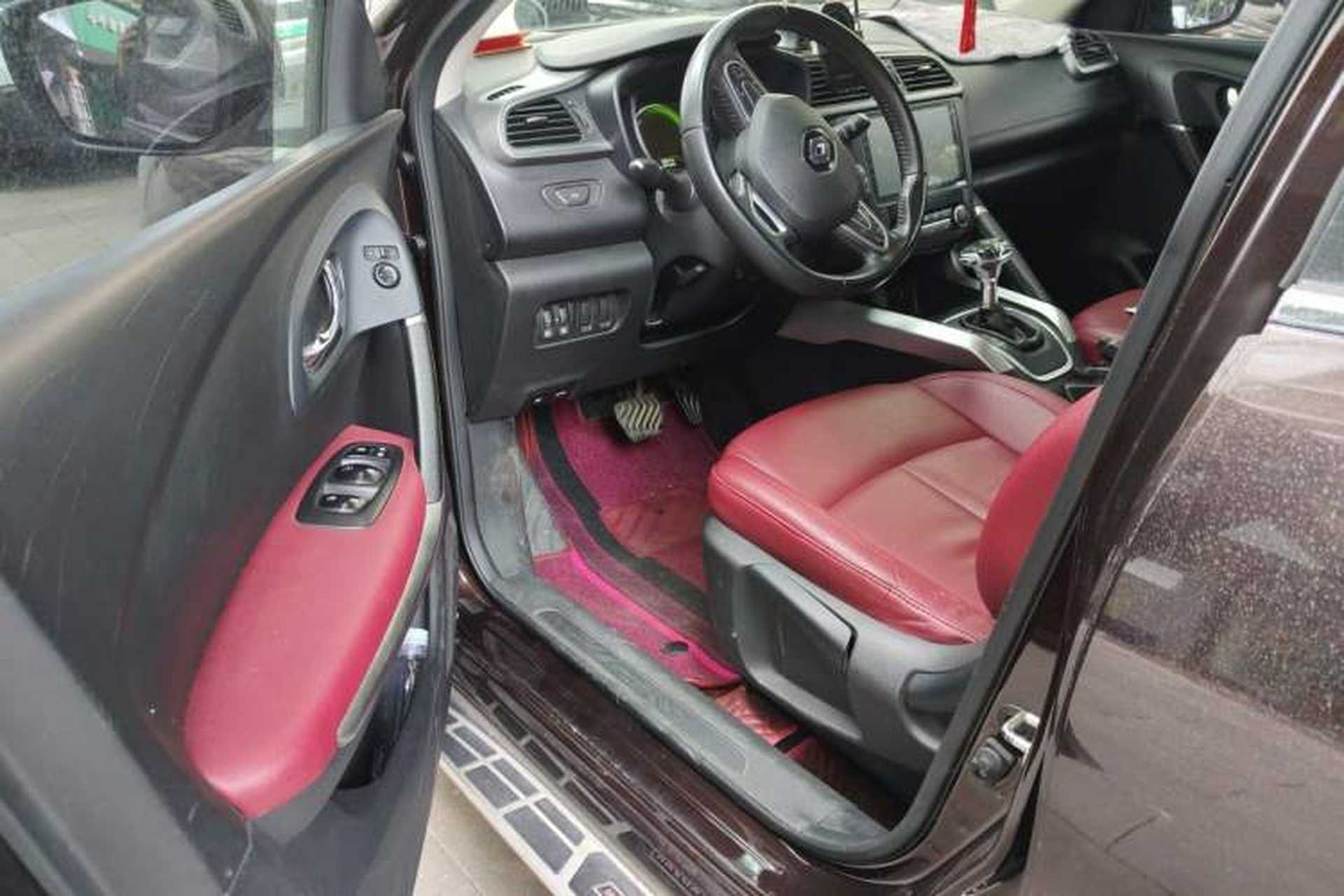 Used Renault Kadjar 2017 2.0L Two-Wheel Drive Comfort Edition Driver Seat