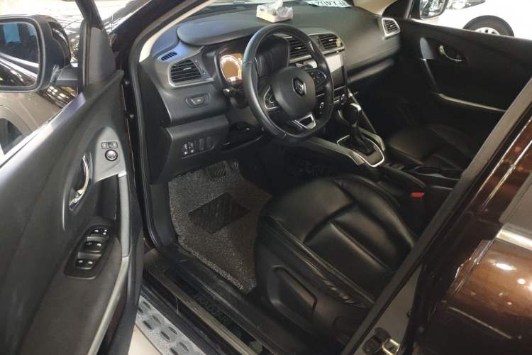 Used Renault Kadjar 2017 2.0L Two-Wheel Drive Comfort Edition Driver Seat