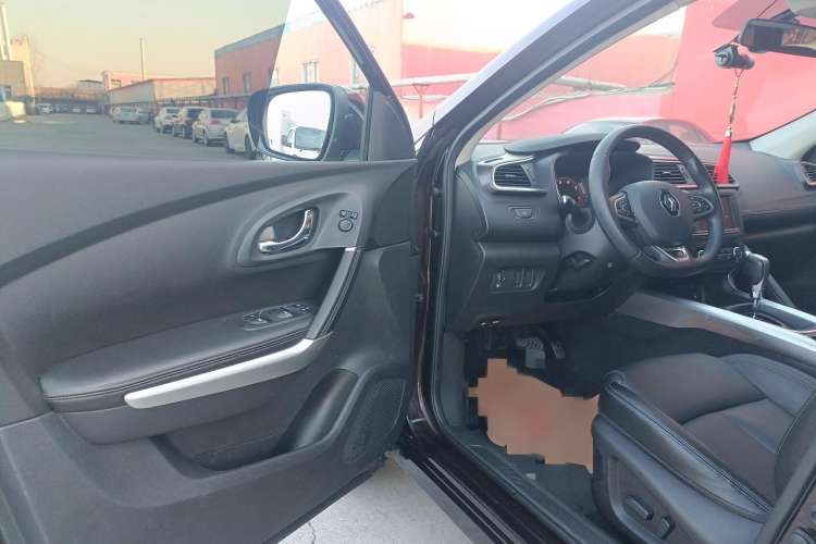 Used Renault Kadjar 2017 2.0L Two-Wheel Drive Luxury Edition Driver Seat