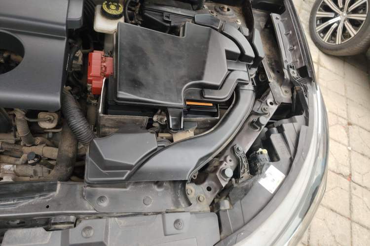 Used Renault Kadjar 2017 2.0L Two-Wheel Drive Comfort Edition Engine Bay Left