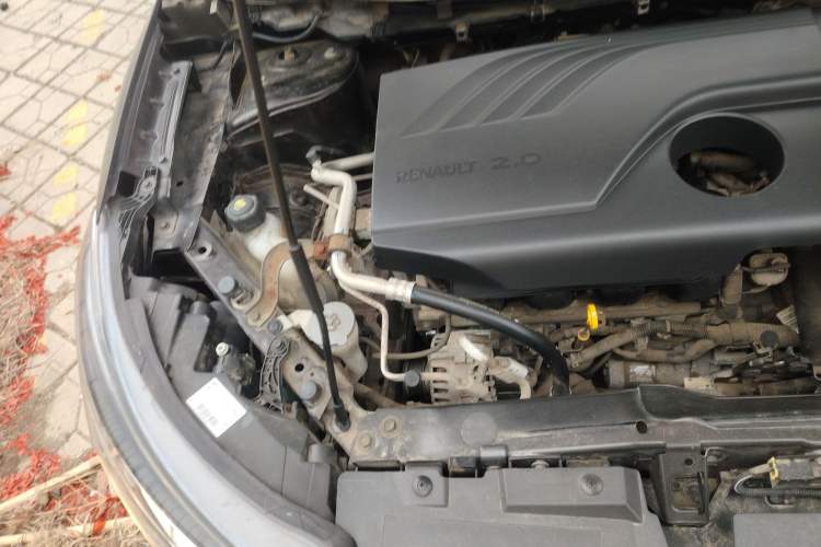 Used Renault Kadjar 2017 2.0L Two-Wheel Drive Comfort Edition Engine Bay Right