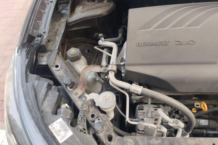 Used Renault Kadjar 2017 2.0L 120th Anniversary Limited Edition Engine Bay Right