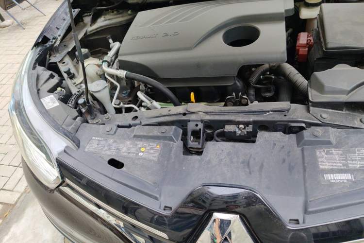 Used Renault Kadjar 2017 2.0L 120th Anniversary Limited Edition Engine Bay Right