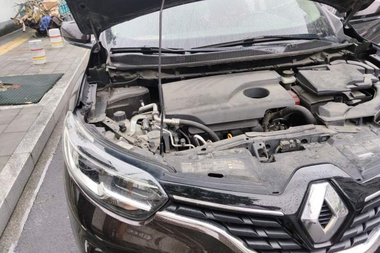 Used Renault Kadjar 2017 2.0L Two-Wheel-Drive Leading Edition Engine Bay Right