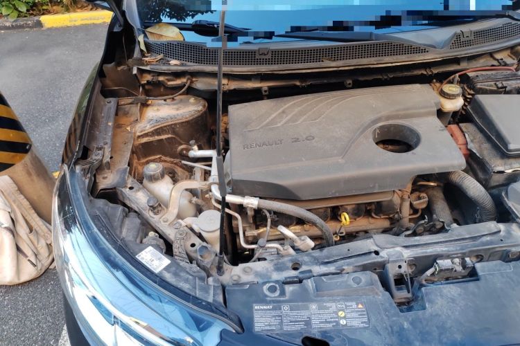 Used Renault Kadjar 2017 2.0L 120th Anniversary Limited Edition Engine Bay Right