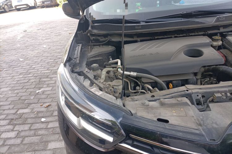 Used Renault Kadjar 2017 2.0L Two-Wheel Drive Comfort Edition Engine Bay Right