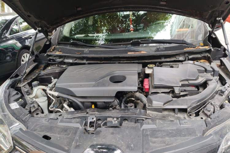 Used Renault Kadjar 2017 2.0L Two-Wheel Drive Comfort Edition Engine Bay