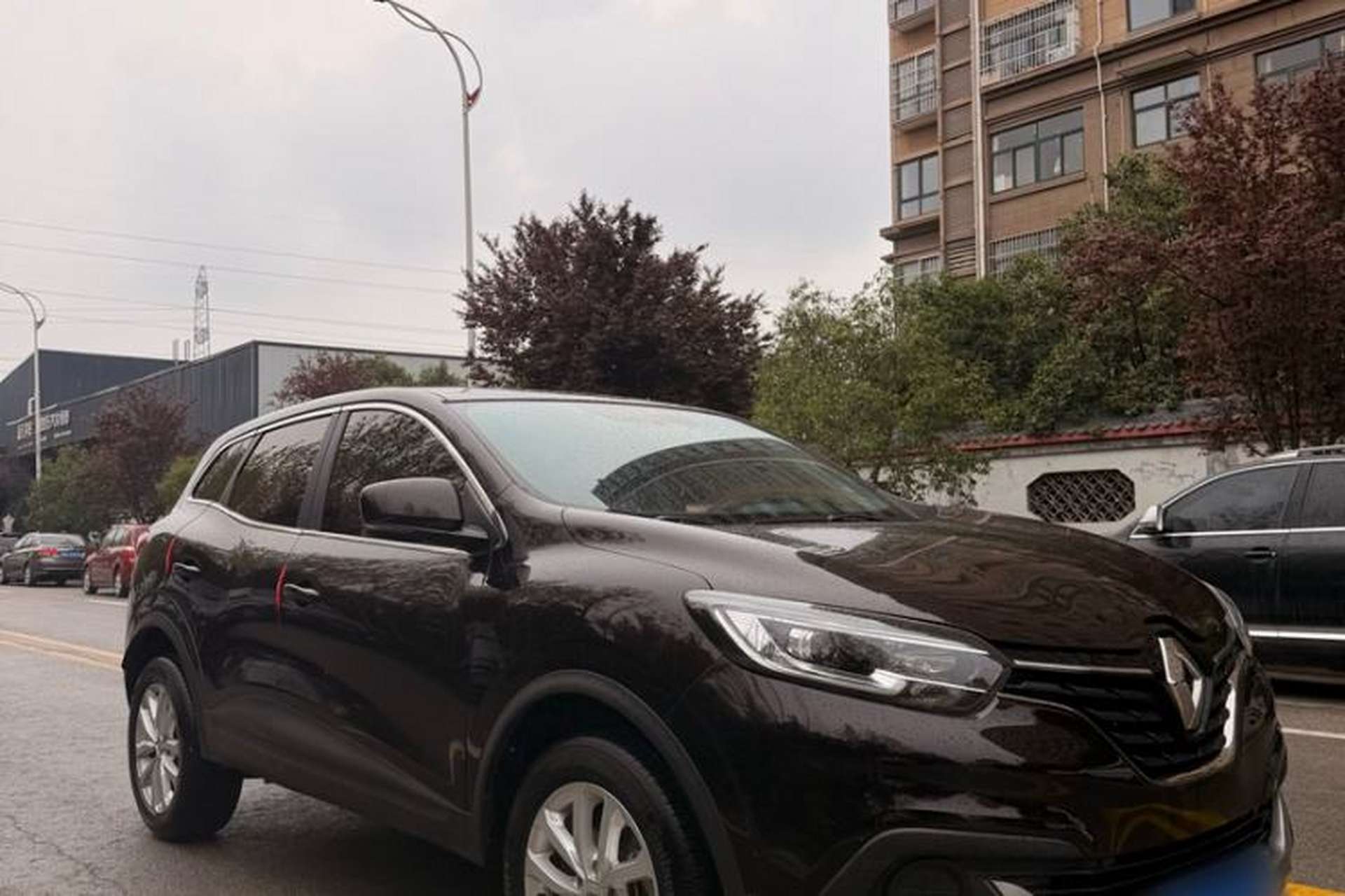 Used Renault Kadjar 2017 2.0L Two-Wheel Drive Fashion Edition Exterior 2
