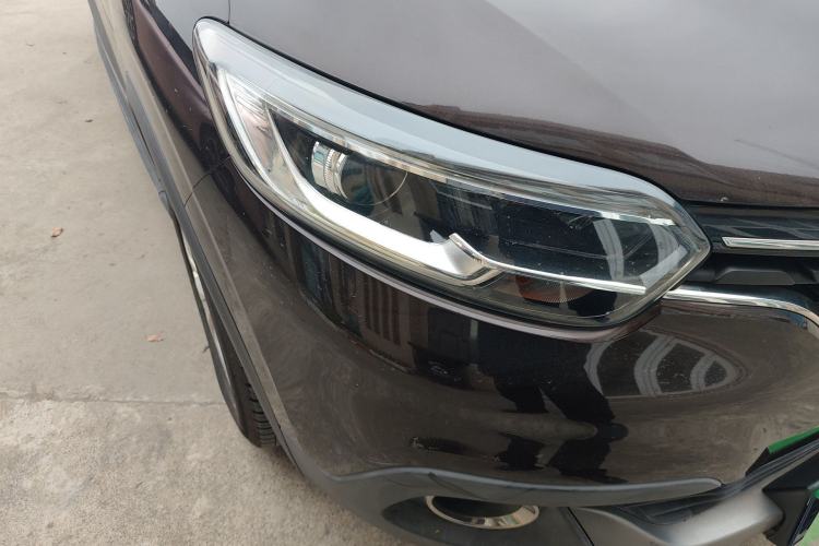 Used Renault Kadjar 2017 2.0L Two-Wheel Drive Comfort Edition Exterior 6