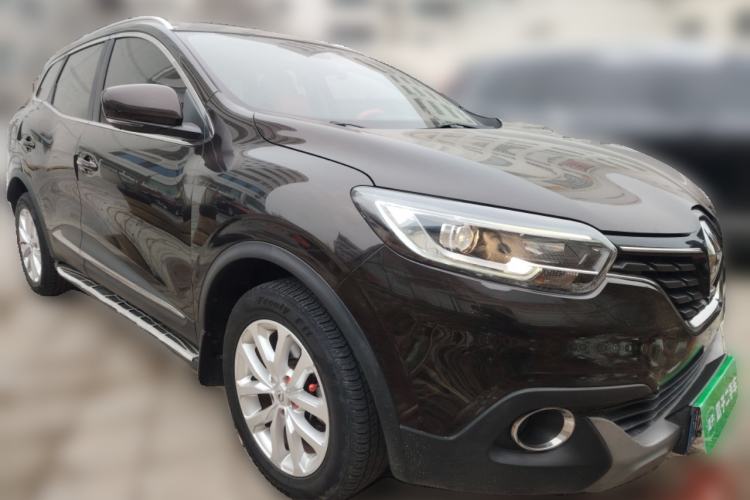Used Renault Kadjar 2017 2.0L Two-Wheel Drive Comfort Edition Front Right 45 Deg