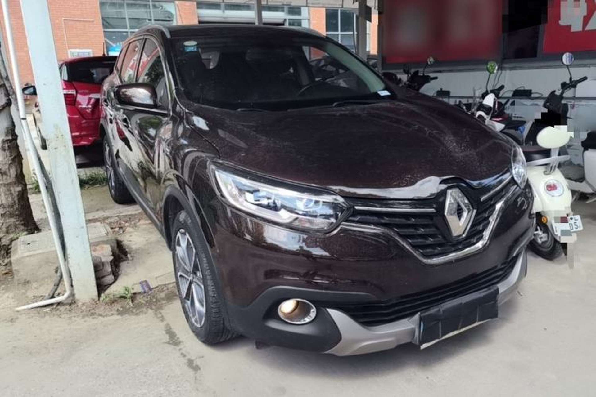 Used Renault Kadjar 2017 2.0L 120th Anniversary Limited Edition Front Right 45 Deg