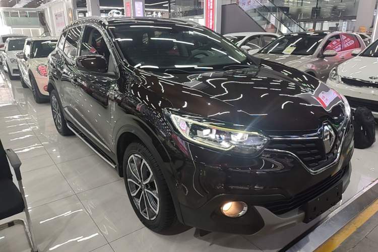 Used Renault Kadjar 2017 2.0L 120th Anniversary Limited Edition Front Right 45 Deg