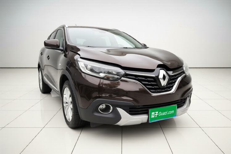 Used Renault Kadjar 2017 2.0L Two-Wheel-Drive Leading Edition Front Right 45 Deg