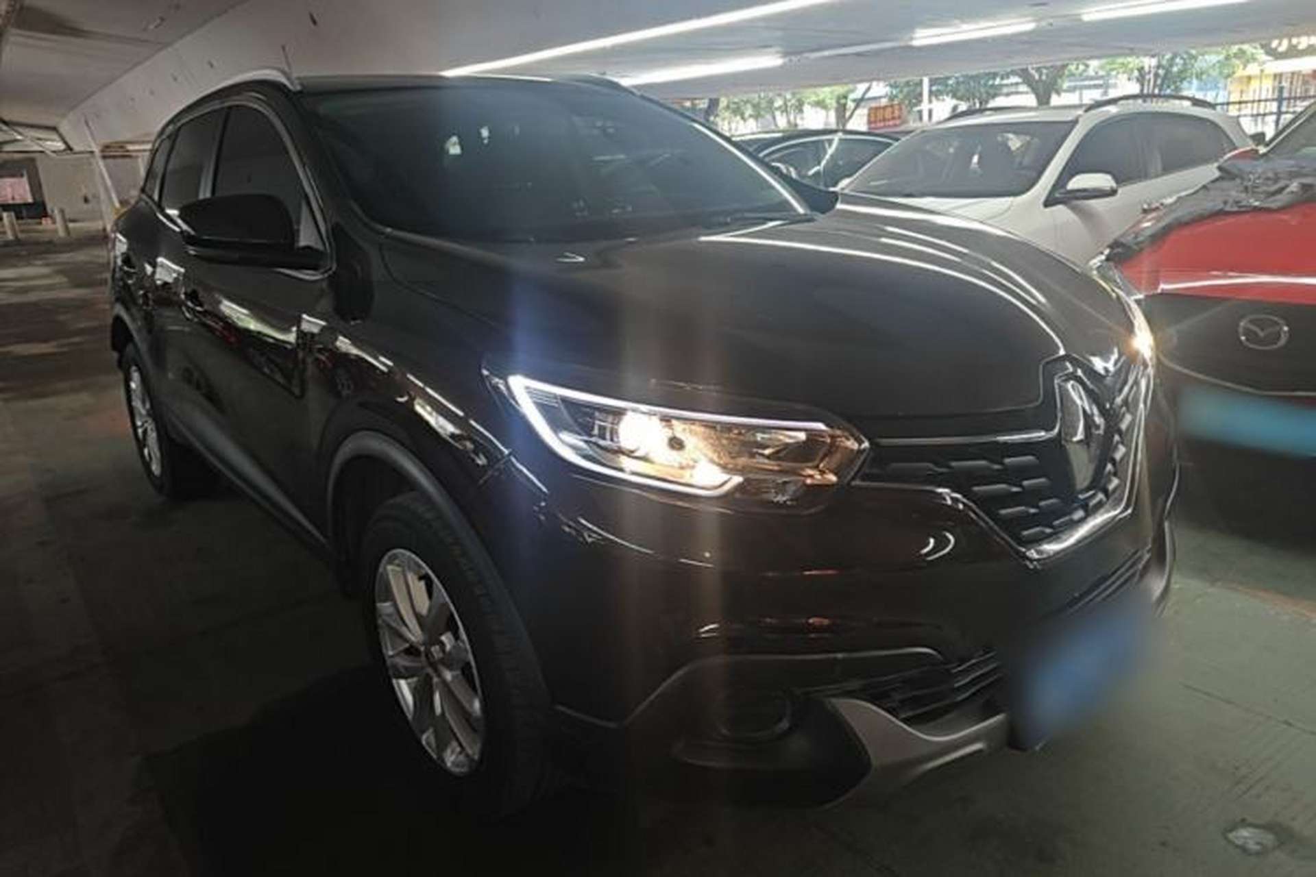 Used Renault Kadjar 2017 2.0L Two-Wheel Drive Fashion Edition Front Right 45 Deg