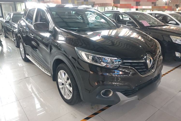 Used Renault Kadjar 2017 2.0L Two-Wheel Drive Comfort Edition Front Right 45 Deg