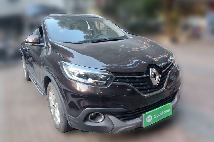 Used Renault Kadjar 2017 2.0L Two-Wheel-Drive Leading Edition Front Right 45 Deg
