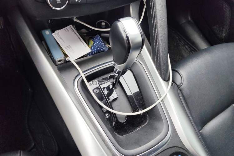 Used Renault Kadjar 2017 2.0L Two-Wheel-Drive Leading Edition Gear Lever