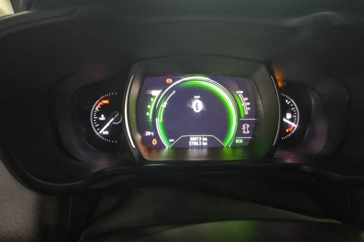 Used Renault Kadjar 2017 2.0L Two-Wheel Drive Comfort Edition Instrument Cluster