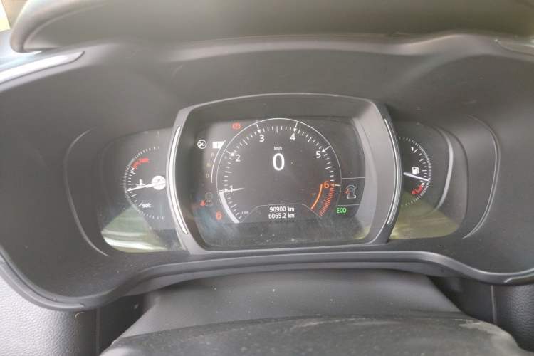 Used Renault Kadjar 2017 2.0L Two-Wheel Drive Luxury Edition Instrument Cluster