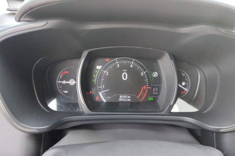 Used Renault Kadjar 2017 2.0L Two-Wheel Drive Luxury Edition Instrument Cluster