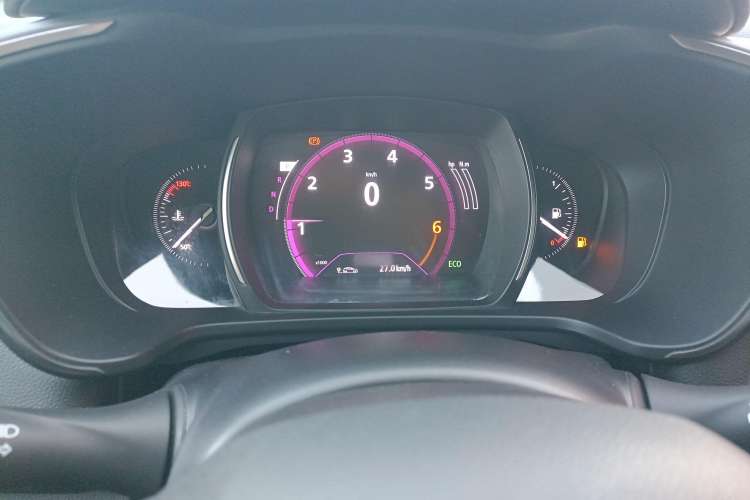 Used Renault Kadjar 2017 2.0L Two-Wheel Drive Luxury Edition Instrument Cluster