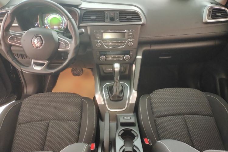 Used Renault Kadjar 2017 2.0L Two-Wheel Drive Comfort Edition Interior 3