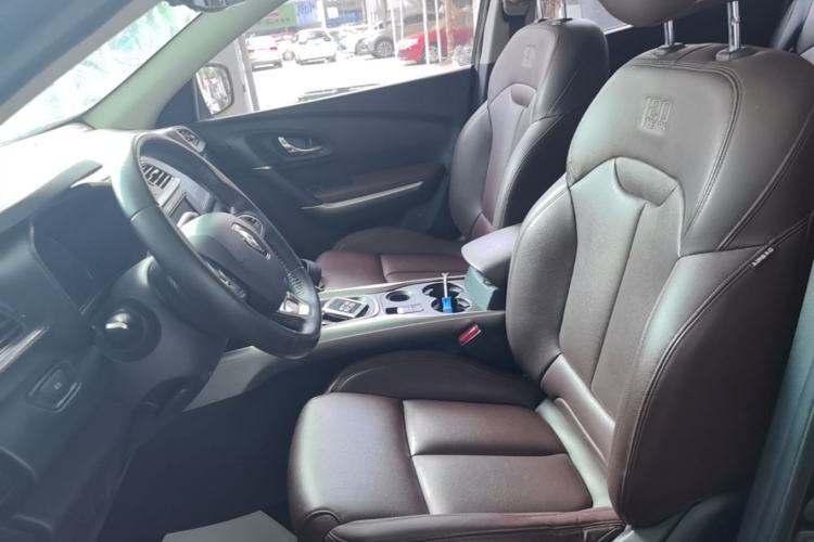 Used Renault Kadjar 2017 2.0L 120th Anniversary Limited Edition Left Front Seat