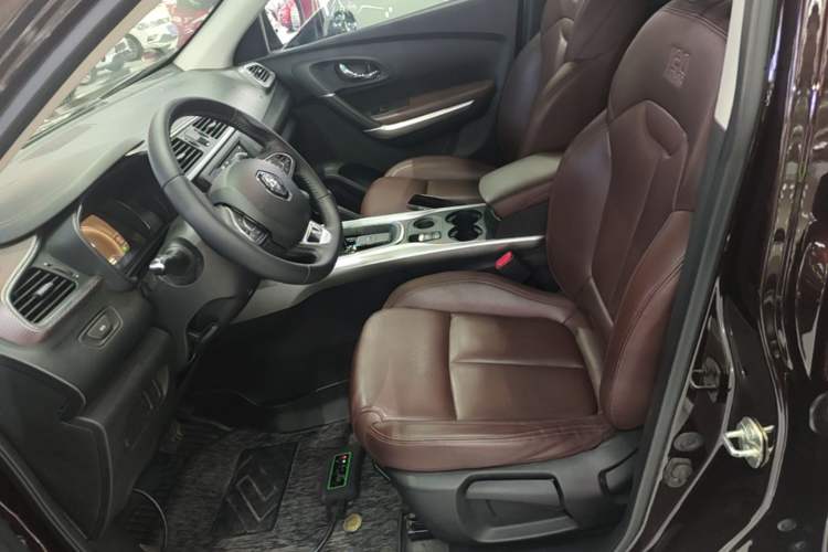 Used Renault Kadjar 2017 2.0L 120th Anniversary Limited Edition Left Front Seat