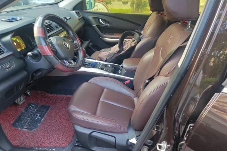 Used Renault Kadjar 2017 2.0L 120th Anniversary Limited Edition Left Front Seat