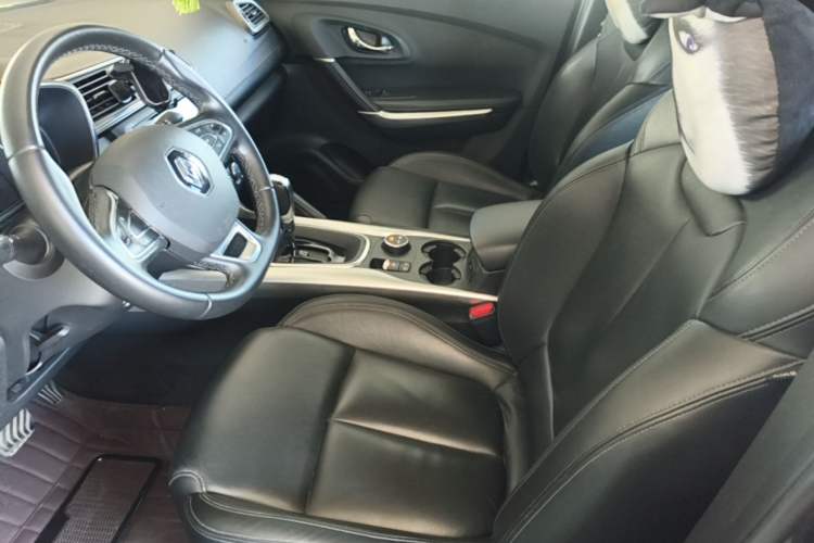 Used Renault Kadjar 2017 2.0L Two-Wheel Drive Luxury Edition Left Front Seat