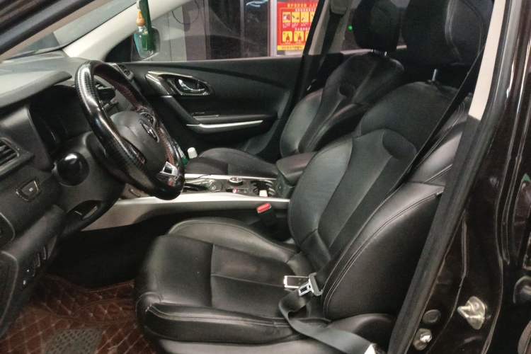 Used Renault Kadjar 2017 2.0L Two-Wheel Drive Luxury Edition Left Front Seat