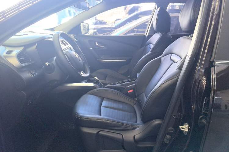 Used Renault Kadjar 2017 2.0L Two-Wheel Drive Fashion Edition Left Front Seat