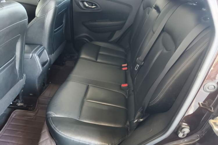 Used Renault Kadjar 2017 2.0L Two-Wheel Drive Luxury Edition Left Rear Seat