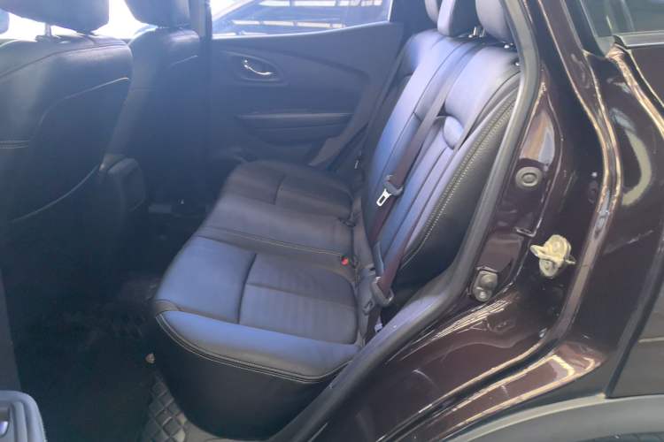 Used Renault Kadjar 2017 2.0L Two-Wheel Drive Fashion Edition Left Rear Seat