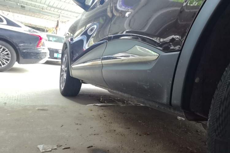 Used Renault Kadjar 2017 2.0L 120th Anniversary Limited Edition Left Side Sill