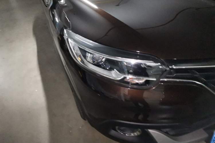 Used Renault Kadjar 2017 2.0L Two-Wheel Drive Comfort Edition Right Front Headlight